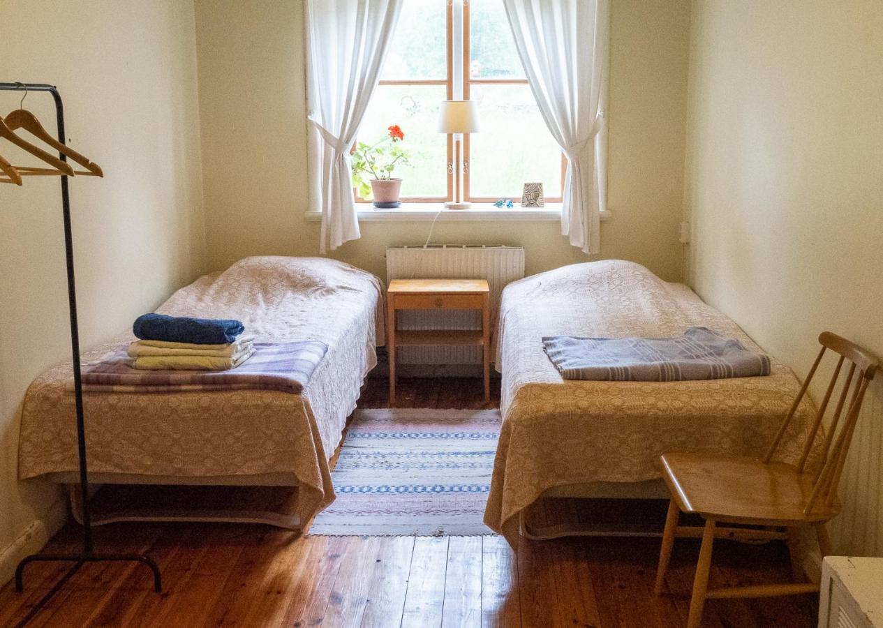 Lindsbergs Kursgard And Hostel Falun Room photo